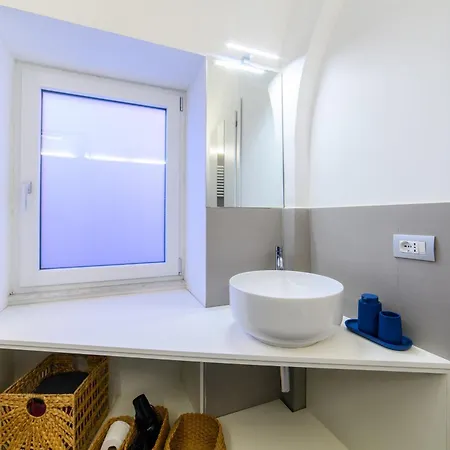 Emma Exclusive 비코에쿠엔세