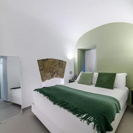 Emma Exclusive In The Historic Center-sorrento Coast Vico Equense
